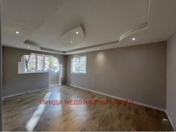 Продава 2-СТАЕН, гр. София, Банишора