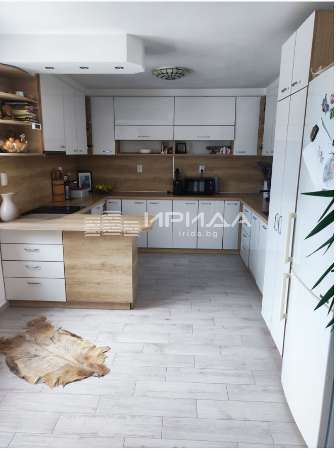 Продава 3-СТАЕН, гр. София, Гоце Делчев, снимка 2 - Апартаменти - 55503147