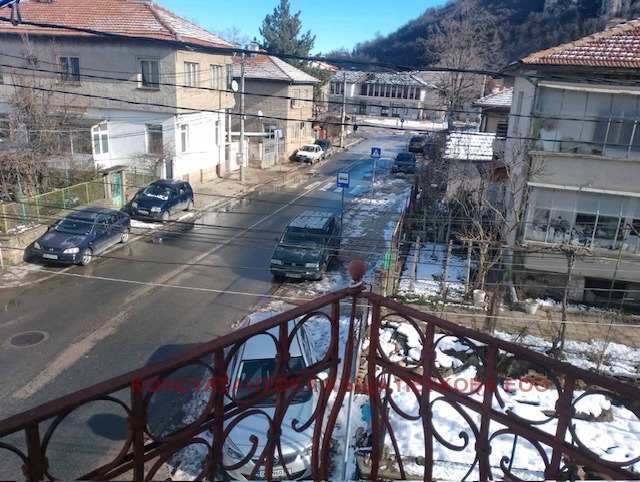 Продава КЪЩА, гр. Ловеч, Вароша, снимка 16 - Къщи - 53622755