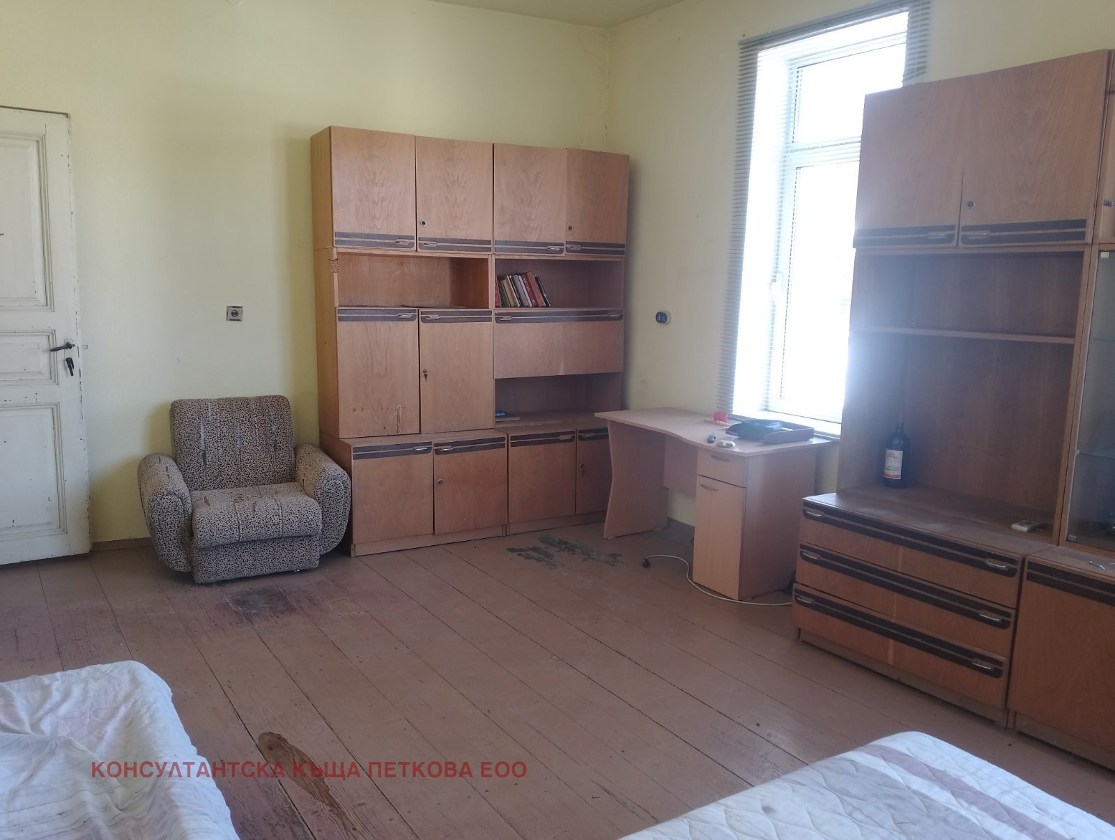 Продава КЪЩА, гр. Ловеч, Вароша, снимка 12 - Къщи - 53622755