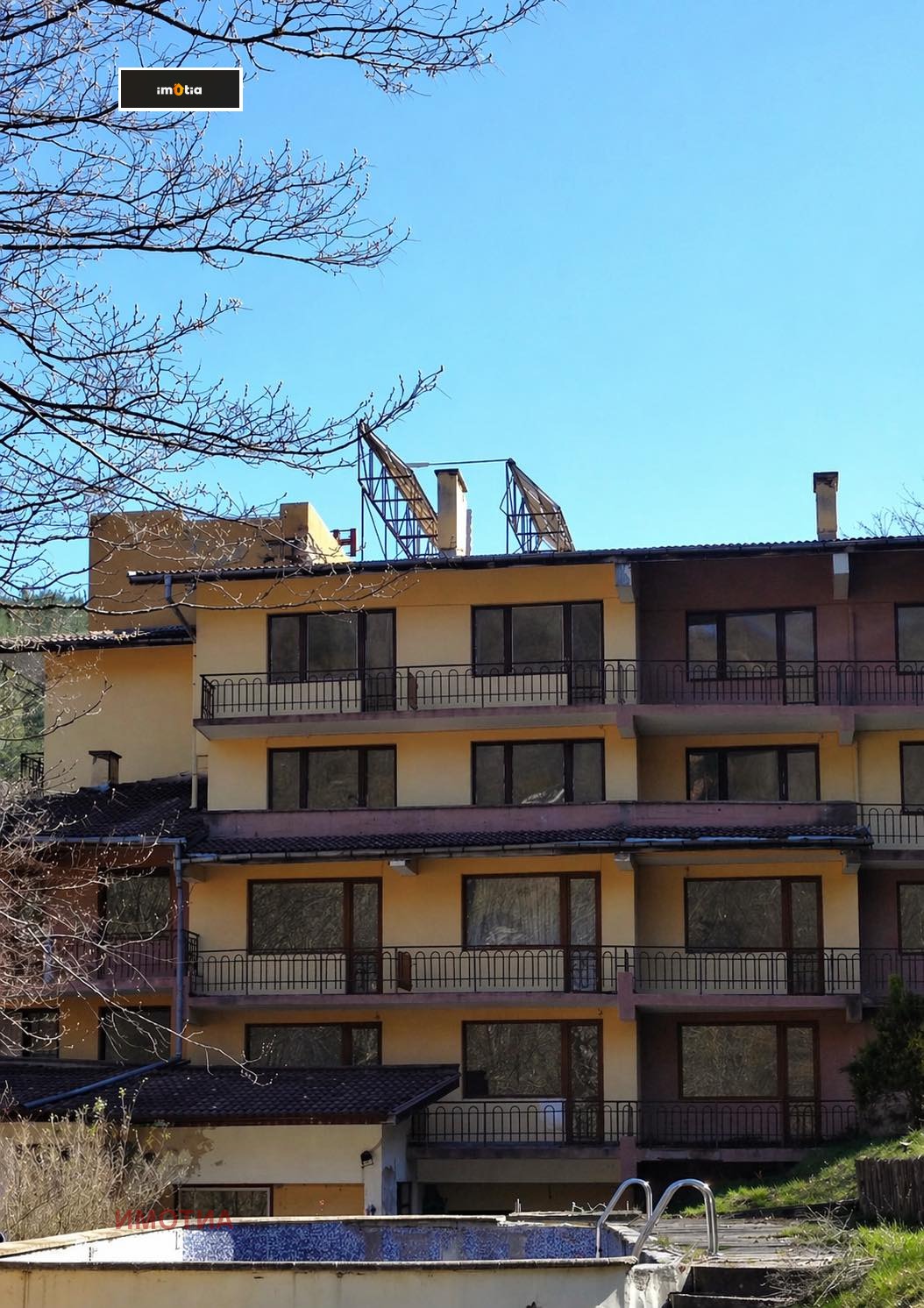 Продава ХОТЕЛ, с. Шипково, област Ловеч