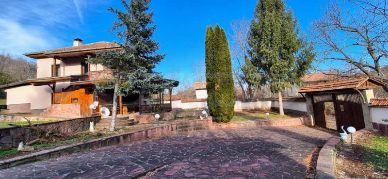 Продава КЪЩА, гр. Тетевен, област Ловеч, снимка 9 - Къщи - 52991470