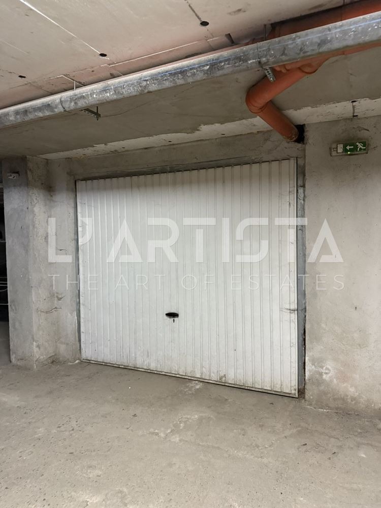 Eladó  Garázs Sofia , Manastirski livadi , 20 négyzetméter | 12052076