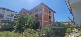 House Vazrozhdentsi, Kardzhali 1