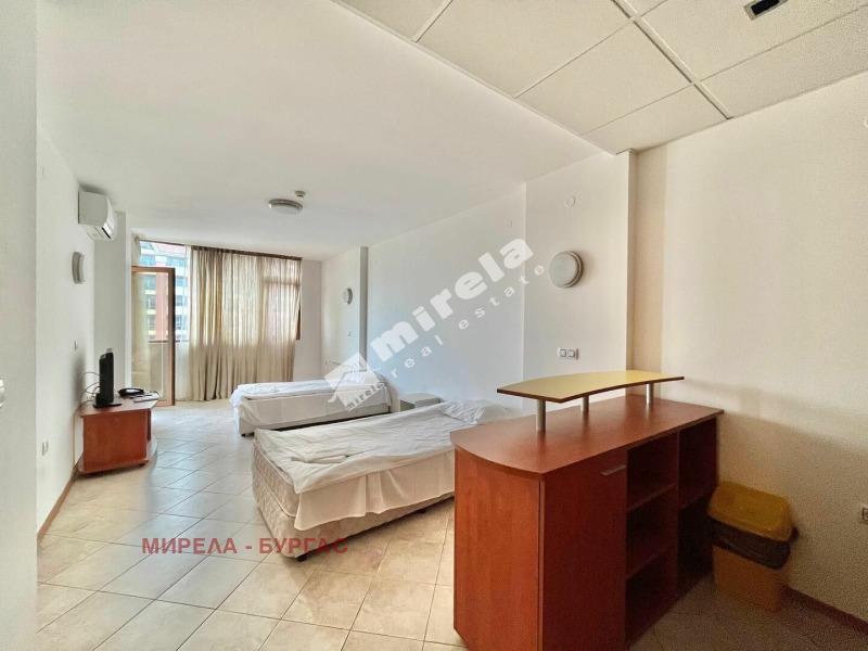 À venda  1 quarto região Burgas , k.k. Slantchev briag , 71 m² | 39532831 - imagem [3]