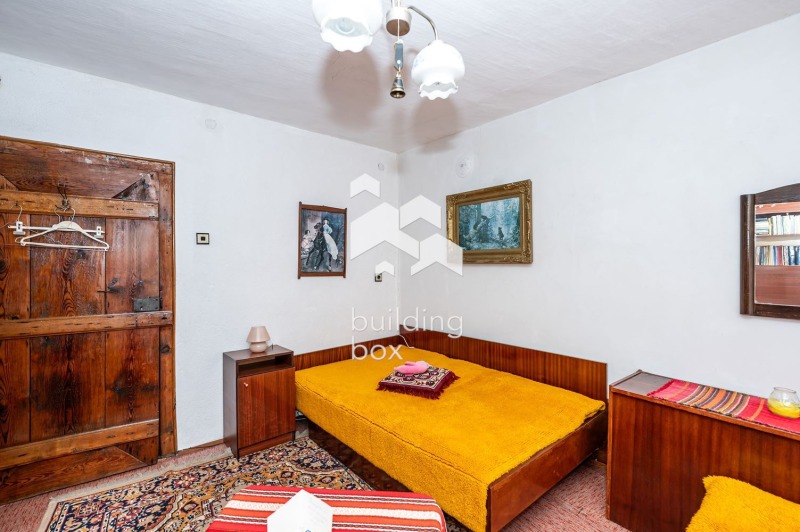 Продава КЪЩА, гр. Калофер, област Пловдив, снимка 11 - Къщи - 52320478