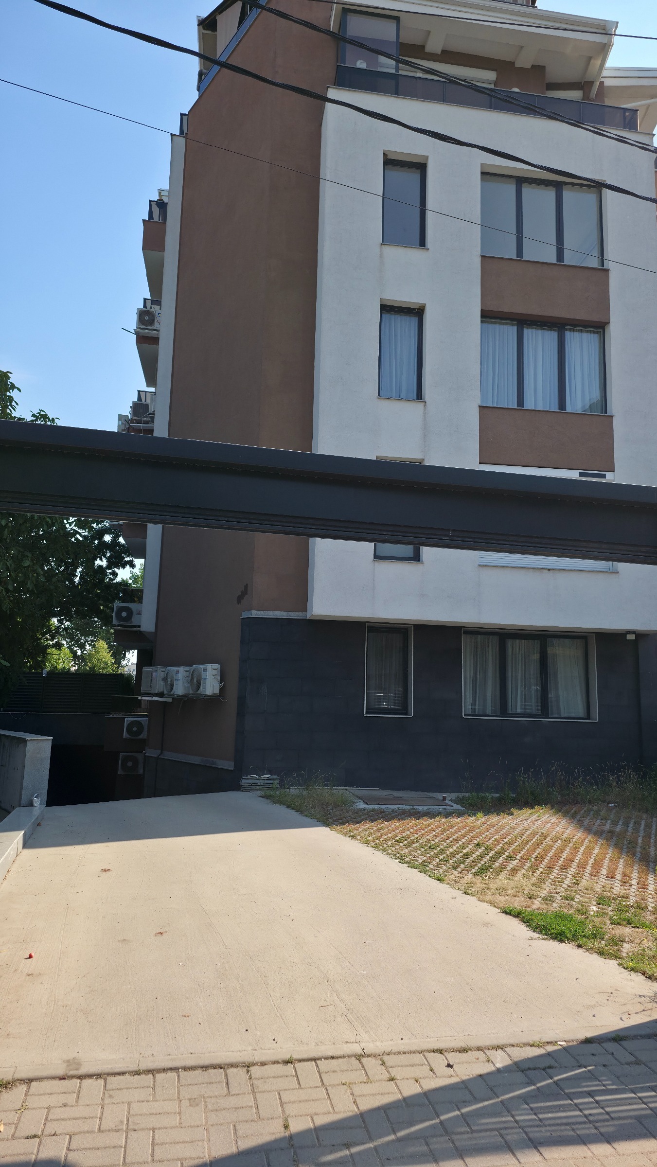Продава ГАРАЖ, ПАРКОМЯСТО, гр. София, Люлин - център, снимка 5 - Гаражи и паркоместа - 55688159