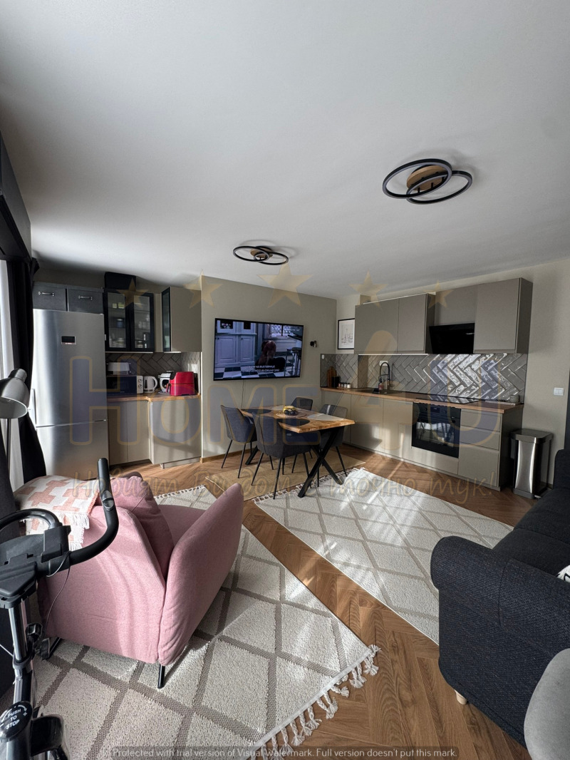 Продава 3-СТАЕН, гр. Благоевград, Идеален център