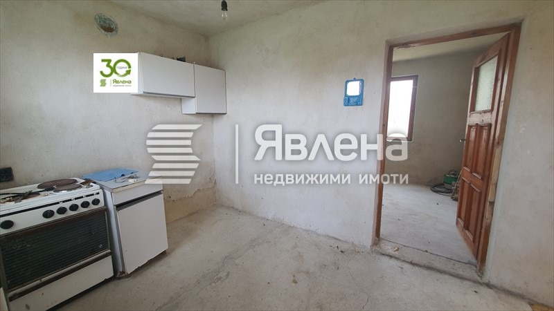 Продава КЪЩА, гр. Варна, м-т Перчемлията, снимка 8 - Къщи - 49000218