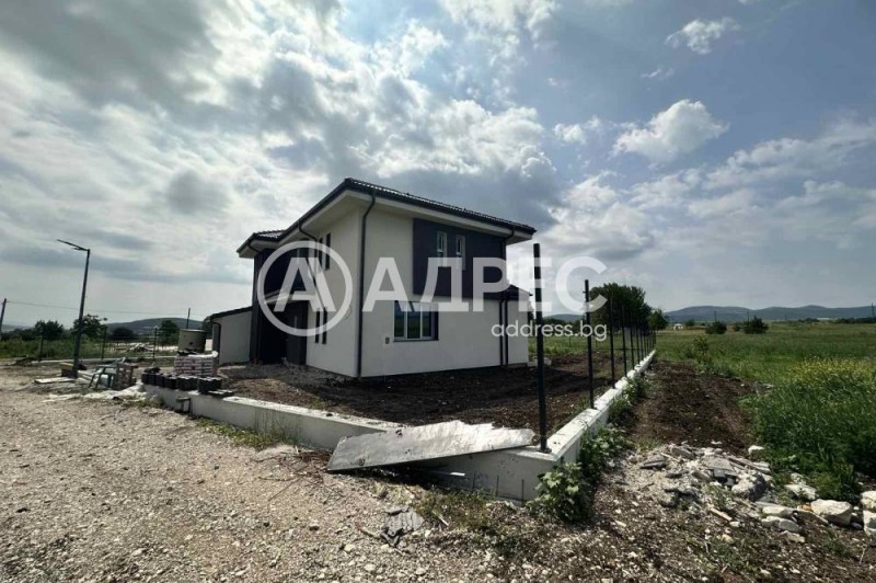Til salg  Hus region Sofia , Aldomirovtsi , 266 kvm | 69053541 - billede [13]