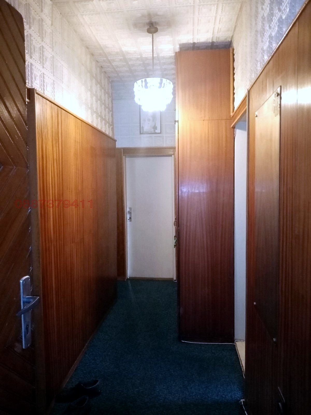 Продава 4-СТАЕН, гр. Пловдив, Прослав