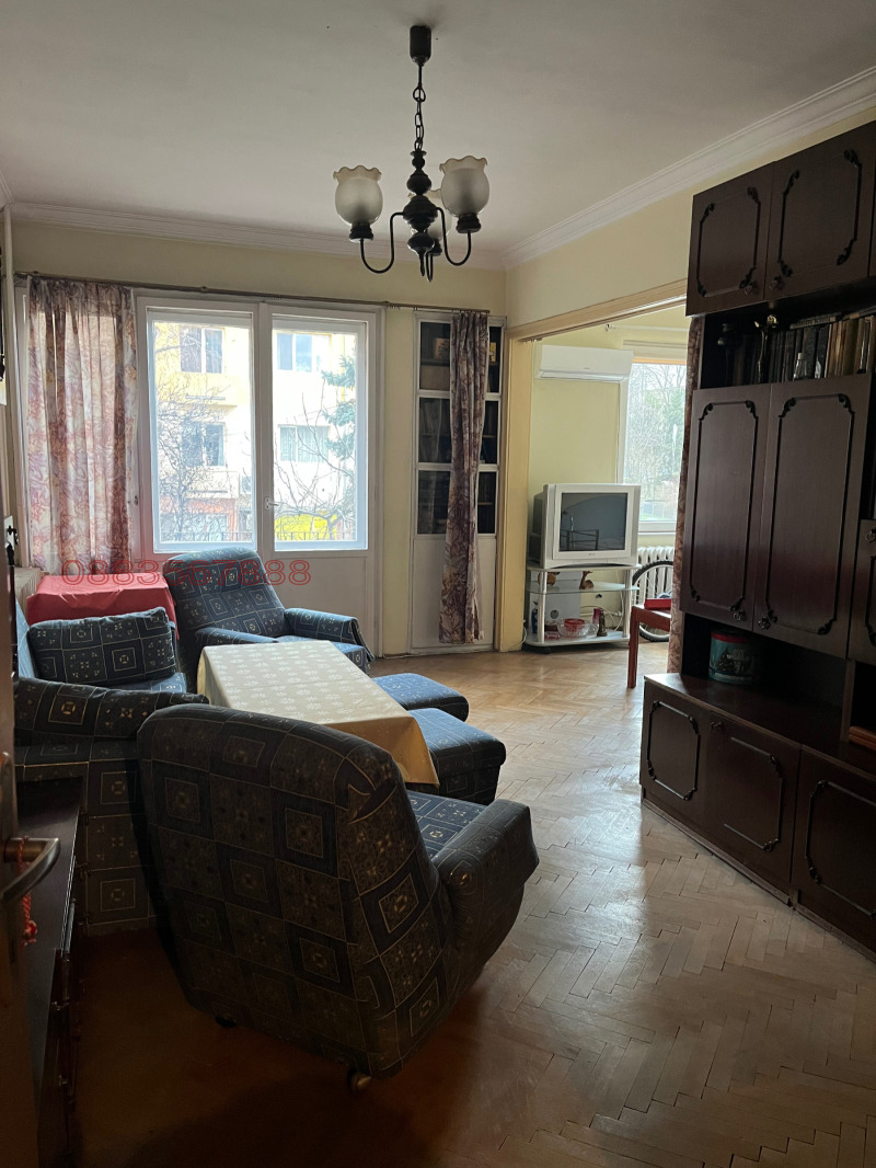 Продава 3-СТАЕН, гр. София, Яворов, снимка 2 - Апартаменти - 53100985