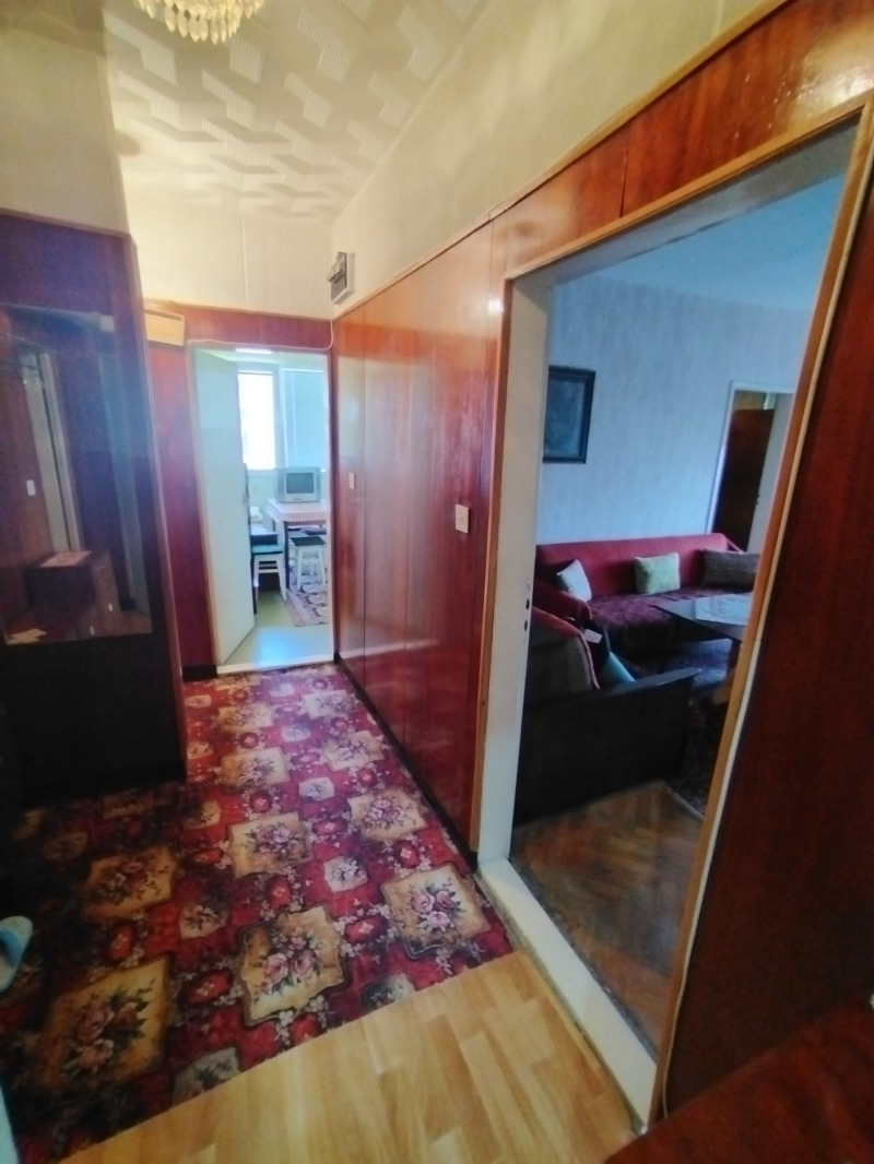 Продава 3-СТАЕН, гр. Шумен, Добруджански, снимка 6 - Апартаменти - 53247651