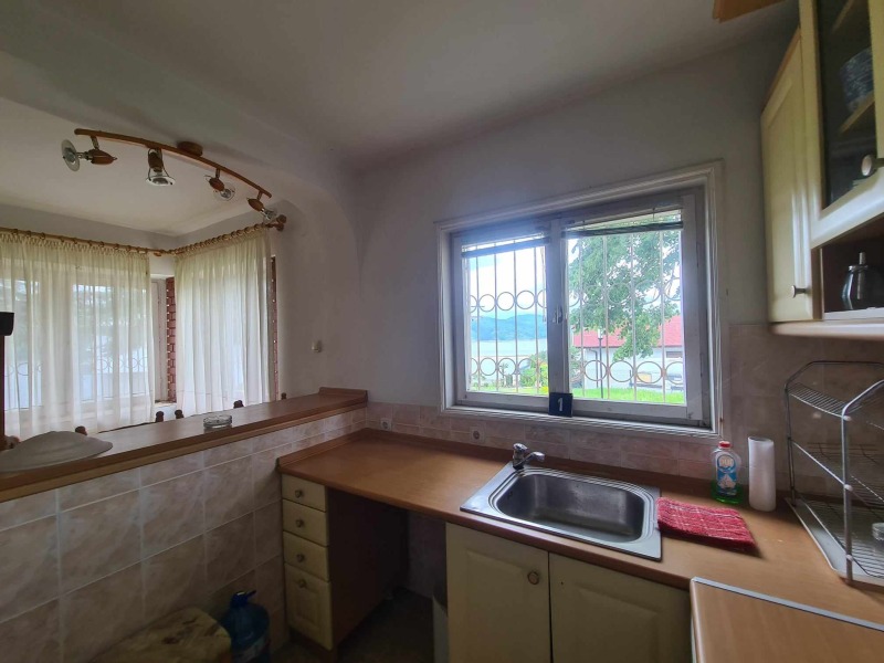 Продава КЪЩА, с. Главатарци, област Кърджали, снимка 10 - Къщи - 46061908