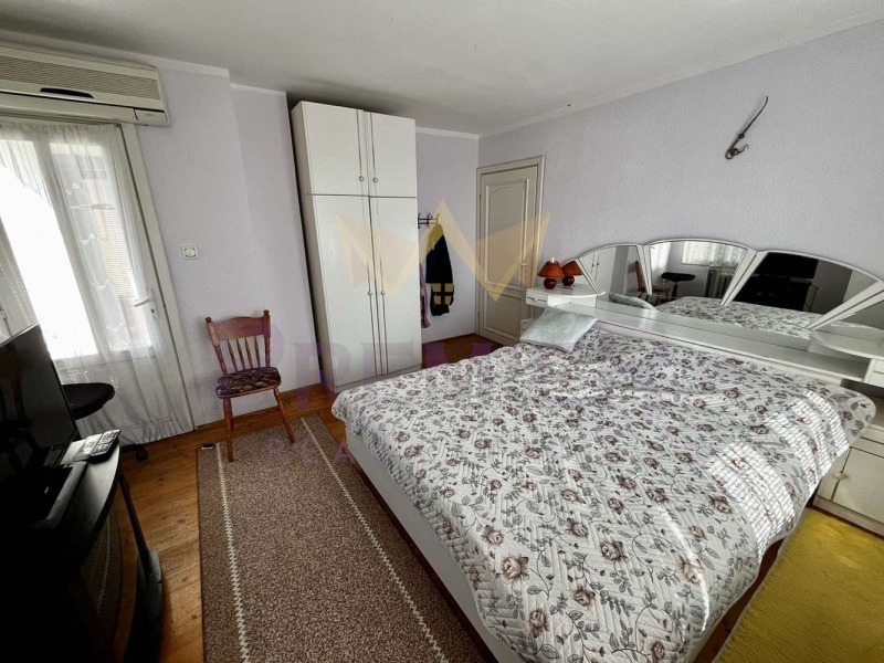 Продава КЪЩА, с. Овчарово, област Добрич, снимка 9 - Къщи - 53510211