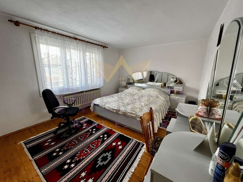 Продава КЪЩА, с. Овчарово, област Добрич, снимка 14 - Къщи - 53510211