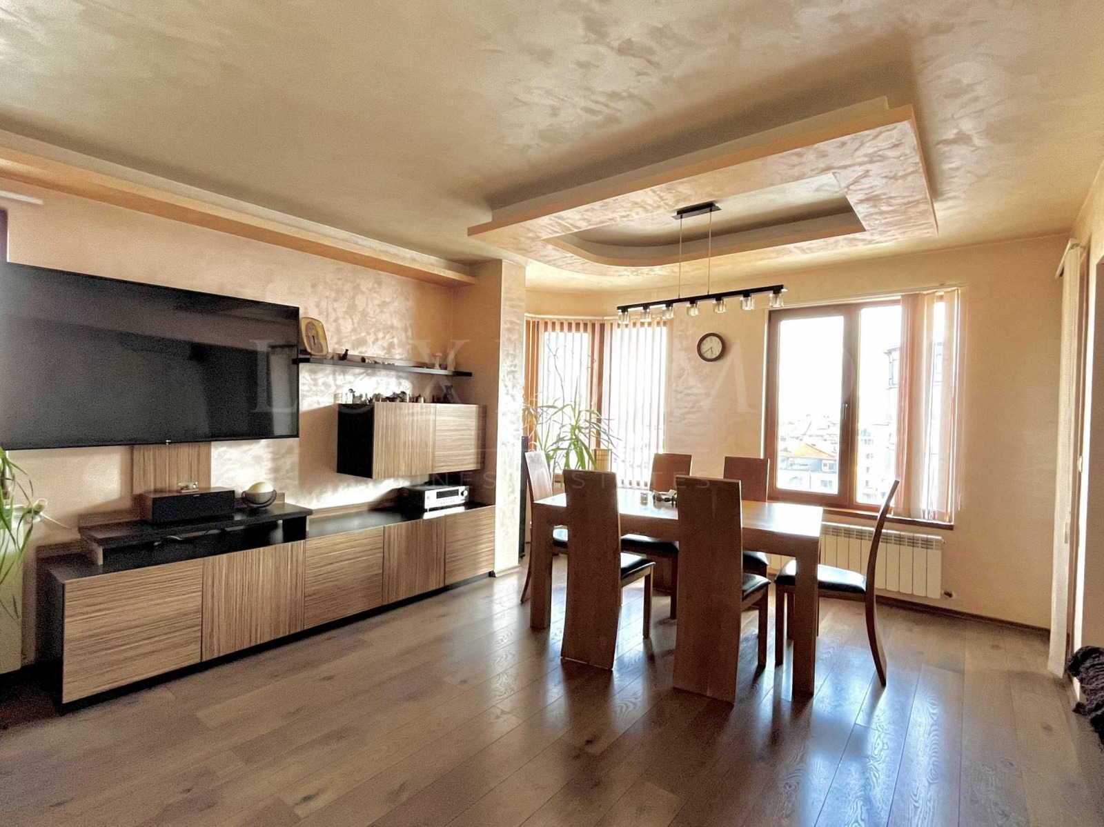 Продава МНОГОСТАЕН, гр. Бургас, Възраждане, снимка 3 - Апартаменти - 54069175