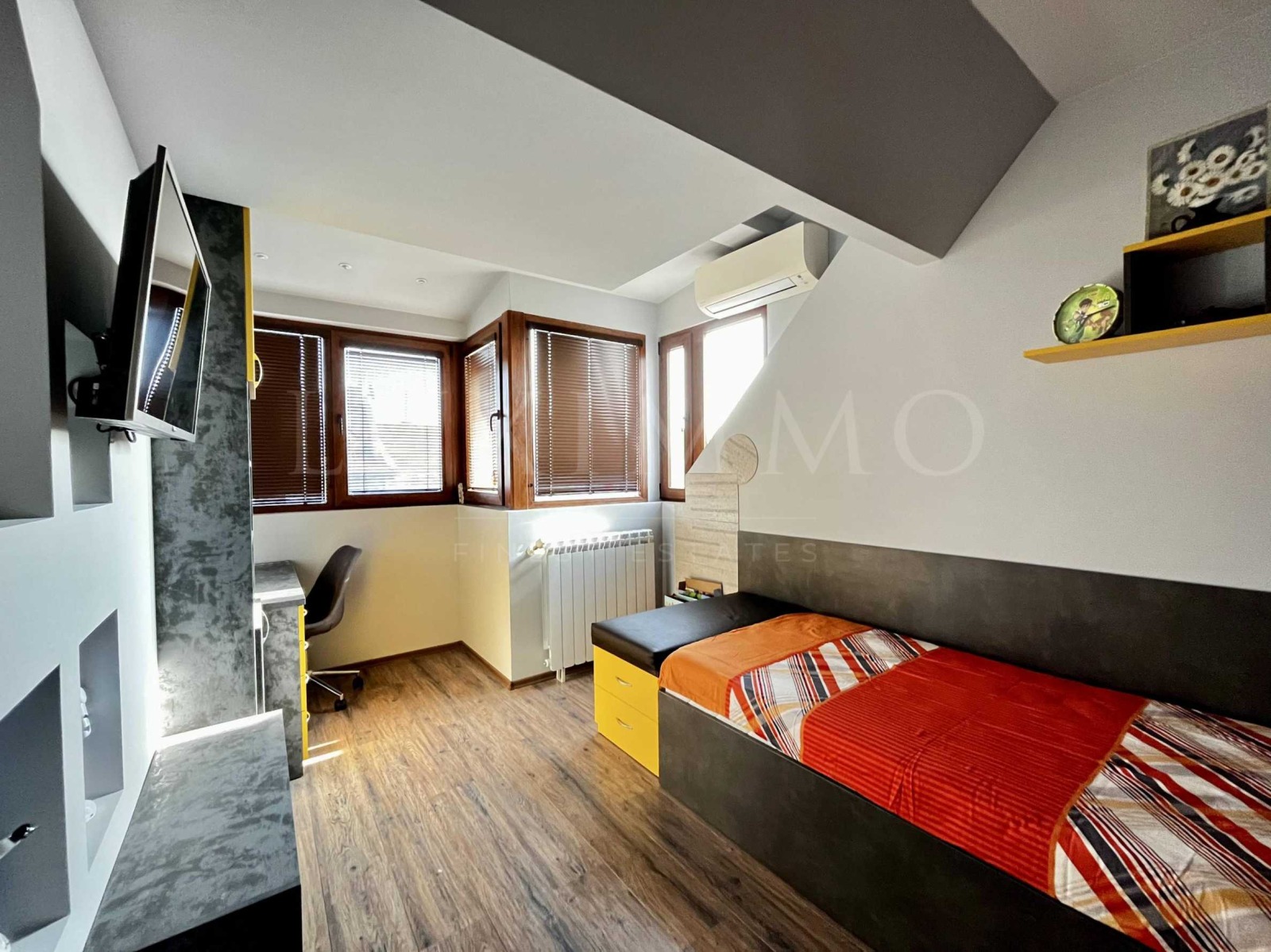 Продава МНОГОСТАЕН, гр. Бургас, Възраждане, снимка 11 - Апартаменти - 54069175