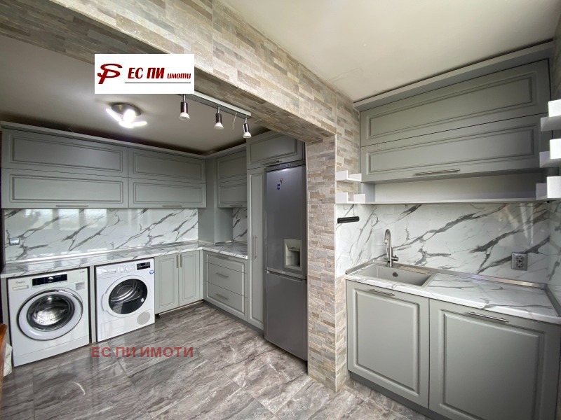 Продава 3-СТАЕН в град Русе, Чародейка - Север - 96 кв.м / 97 000 € » 189 715.51 лв., ЕС ПИ ИМОТИ
