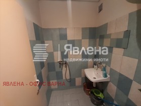 3-стаен град Варна, Колхозен пазар 4