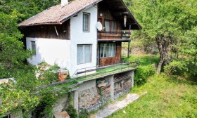 Casa Apriltsi, región Lovech 10