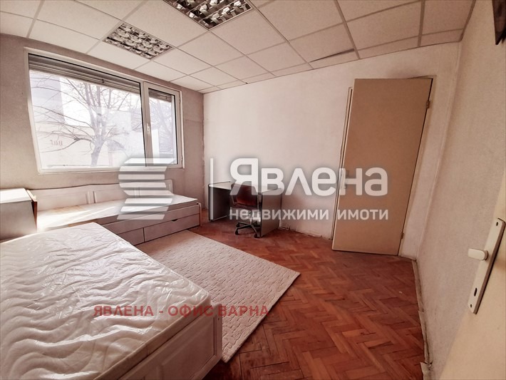 Продава 3-СТАЕН, гр. Варна, Колхозен пазар, снимка 2 - Aпартаменти - 49537175