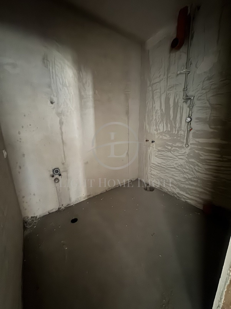 For Sale  2 bedroom Plovdiv , Ostromila , 172 sq.m | 68958937 - image [8]