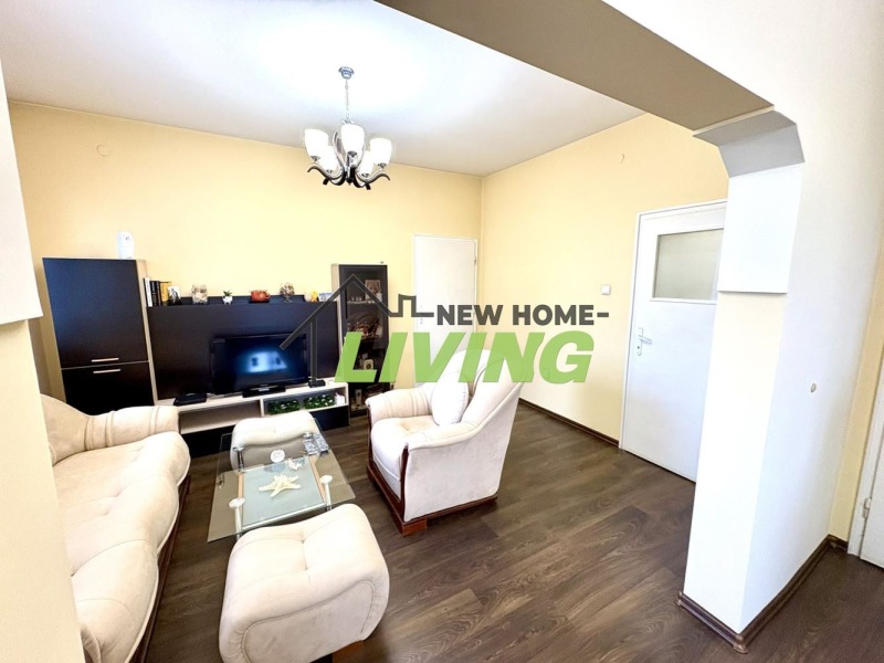 Продава ЕТАЖ ОТ КЪЩА, гр. Пловдив, Христо Смирненски, снимка 4 - Етаж от къща - 52722978