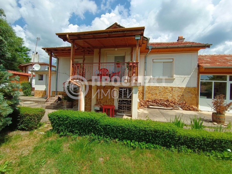 Продава КЪЩА, с. Мътеница, област Пловдив, снимка 1 - Къщи - 46160374