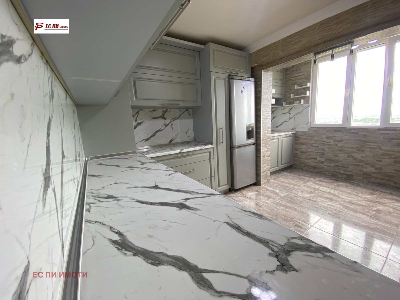 Продава 3-СТАЕН, гр. Русе, Чародейка - Север, снимка 2 - Апартаменти - 50386236