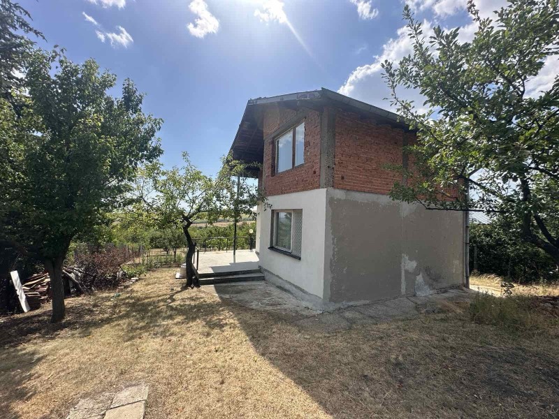 Продава КЪЩА в област Перник, с. Радуй - 72 кв.м / 90 000 € » 176 024.70 лв., ГАРАНТ ДОМ