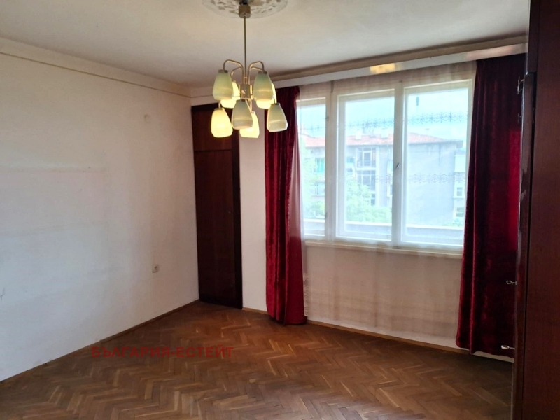 In vendita  3+ camere da letto Targovishte , Iztok 1 , 150 mq | 40468827 - Immagine [4]
