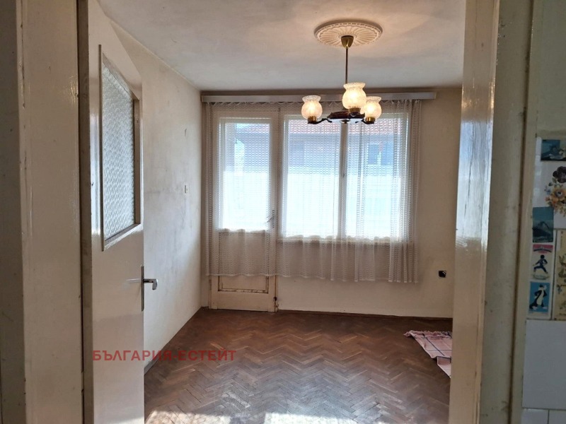 In vendita  3+ camere da letto Targovishte , Iztok 1 , 150 mq | 40468827 - Immagine [9]