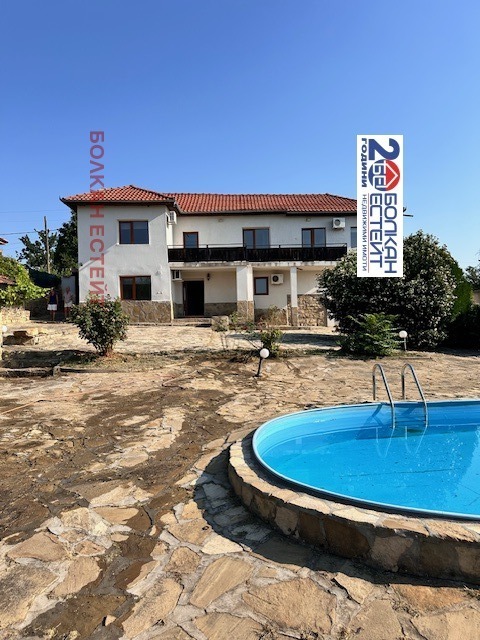 In vendita  Casa regione Gabrovo , Kereka , 176 mq | 51836353