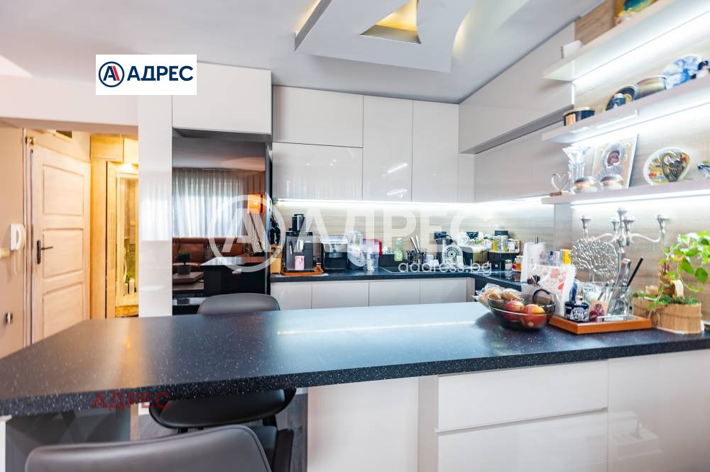 Продава МНОГОСТАЕН, гр. Варна, ВИНС-Червен площад, снимка 3 - Апартаменти - 54075817