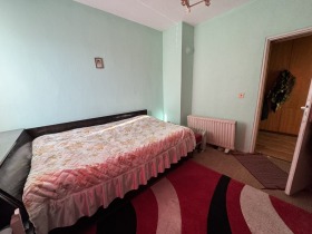 2 Schlafzimmer Tscholakowzi, Weliko Tarnowo 7