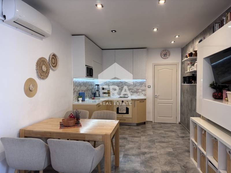 Продава  3-стаен град Варна , Възраждане 1 , 75 кв.м | 45344340