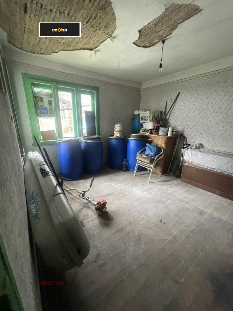 Продава КЪЩА, с. Добродан, област Ловеч, снимка 9 - Къщи - 53429630