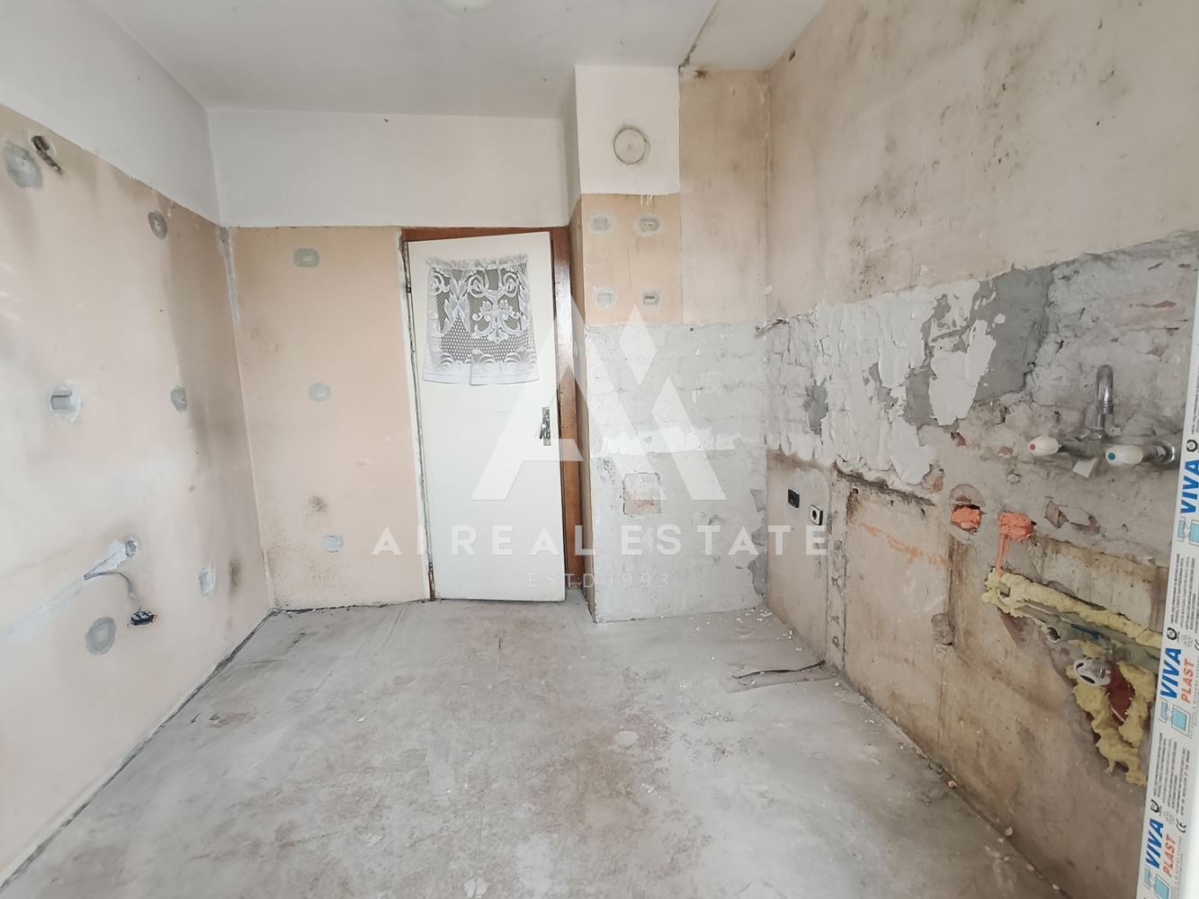 Продава 3-СТАЕН, гр. Плевен, Широк център, снимка 10 - Апартаменти - 55569026