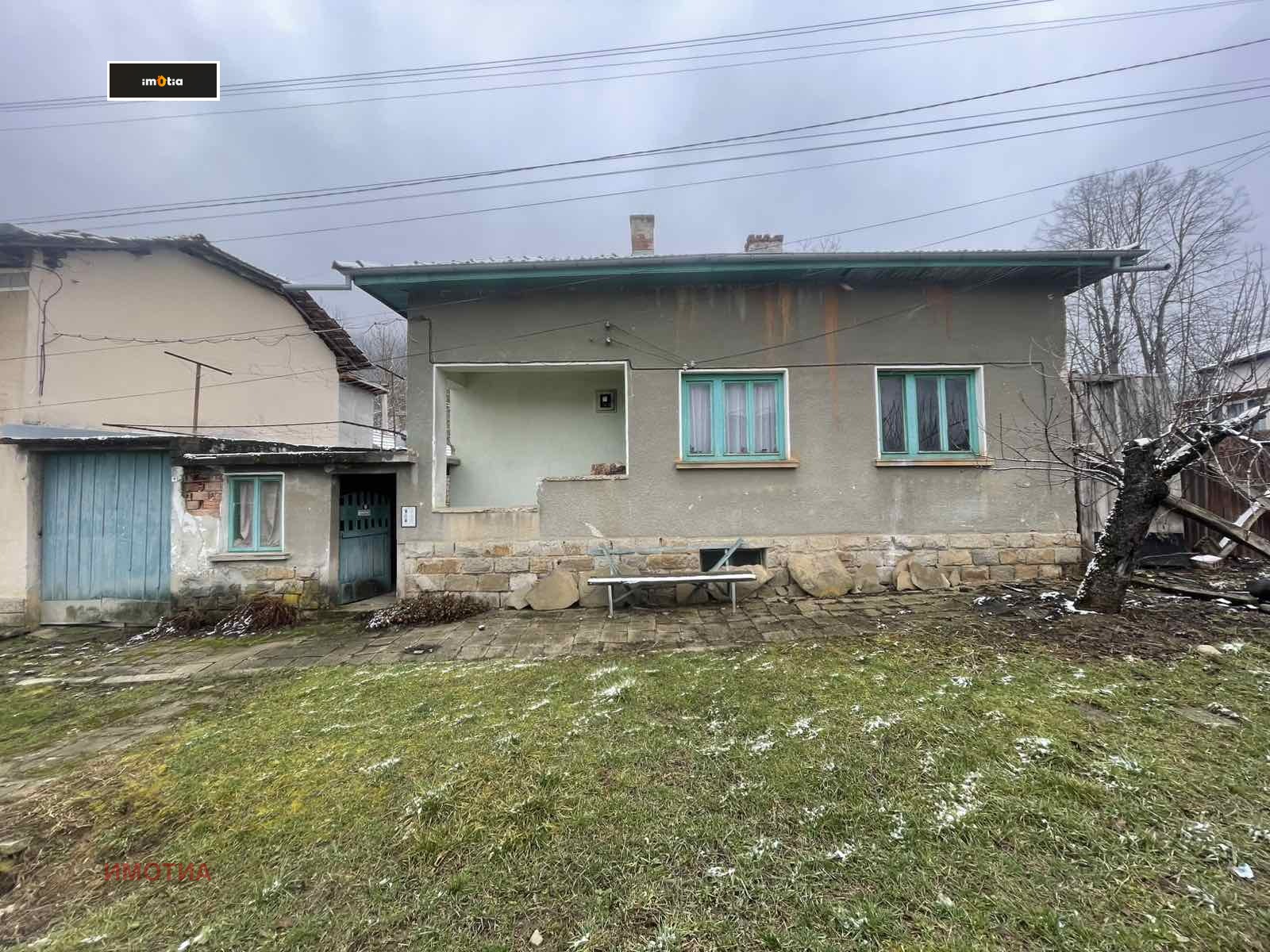 Продава КЪЩА, с. Добродан, област Ловеч, снимка 2 - Къщи - 53429630