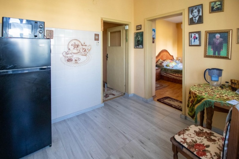 Продава 2-СТАЕН, гр. Сливен, Стоян Заимов, снимка 4 - Апартаменти - 52491146