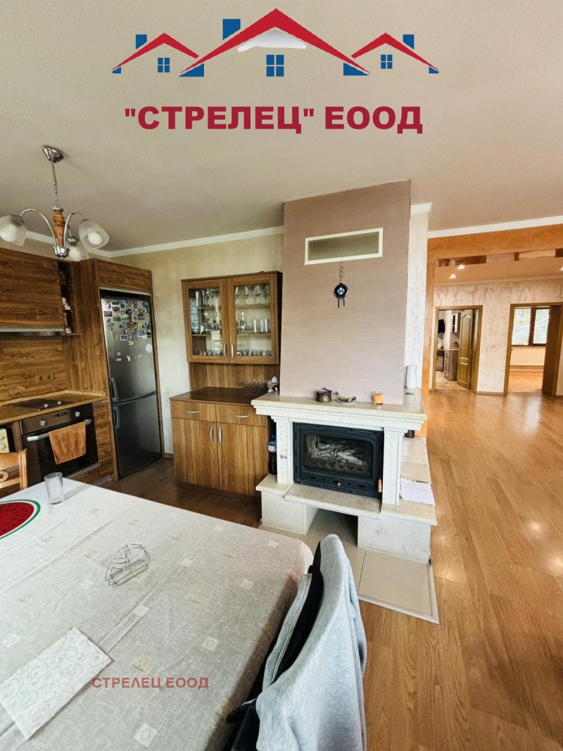 Продава  4-стаен град Добрич , Център , 130 кв.м | 34226787 - изображение [7]