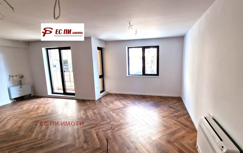 Продава МНОГОСТАЕН, гр. Русе, Център