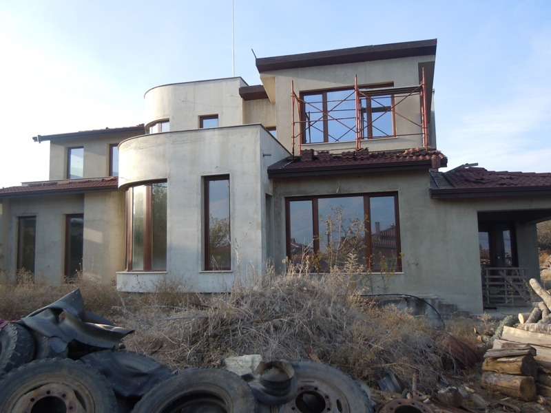 Продава  Къща област Благоевград , с. Първомай , 334 кв.м | 76617985