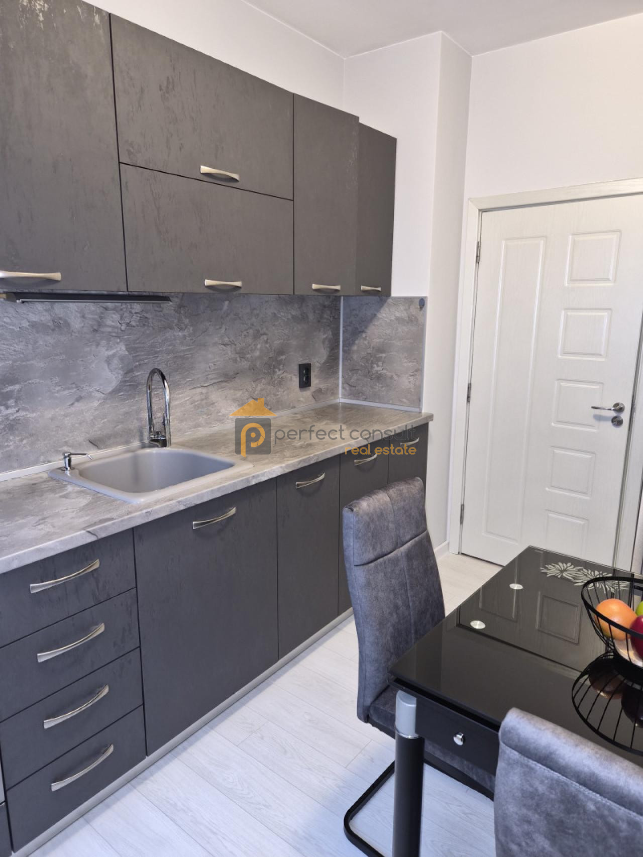 Продава 3-СТАЕН, гр. Пловдив, Южен, снимка 4 - Апартаменти - 53907577