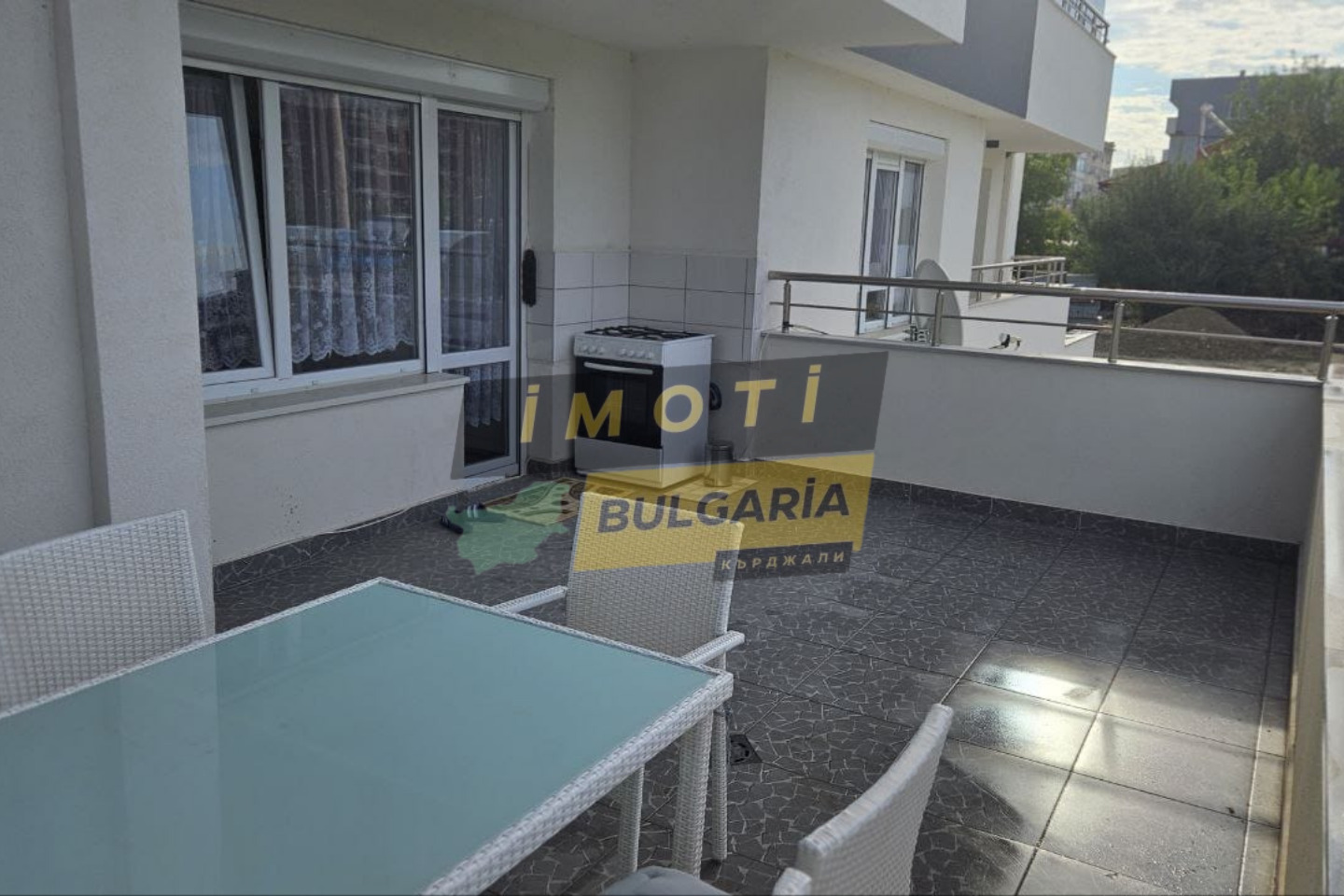 Продава 3-СТАЕН, гр. Кърджали, Център, снимка 2 - Апартаменти - 54216615