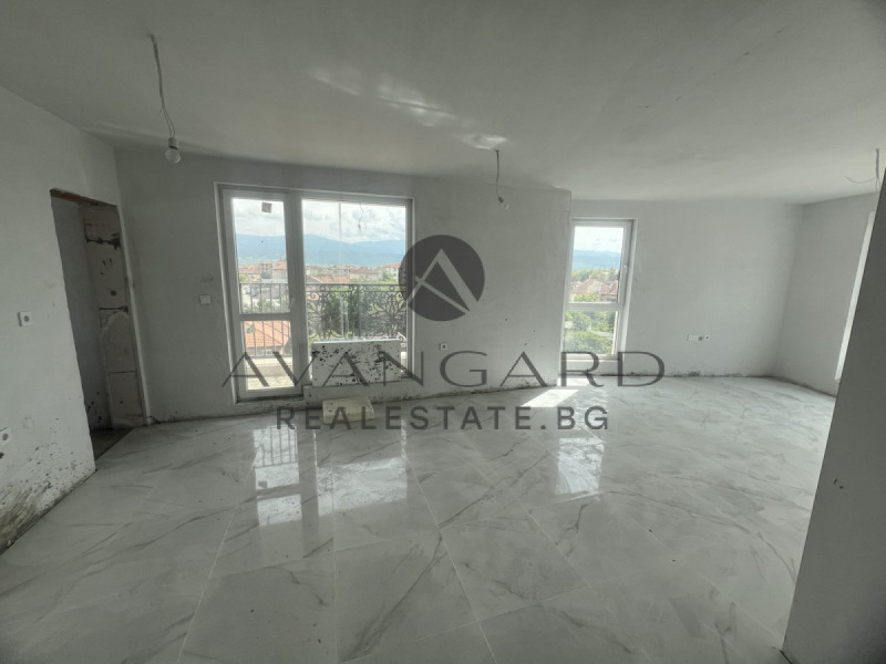 Продава 3-СТАЕН в град Пловдив, Прослав - 185 кв.м / 163 199 € » 319 189.50 лв., АВАНГАРД РИЪЛ ЕСТЕЙТ