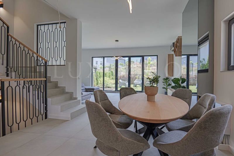 En venta  Casa Sofia , Boyana , 401 metros cuadrados | 97635630 - imagen [9]