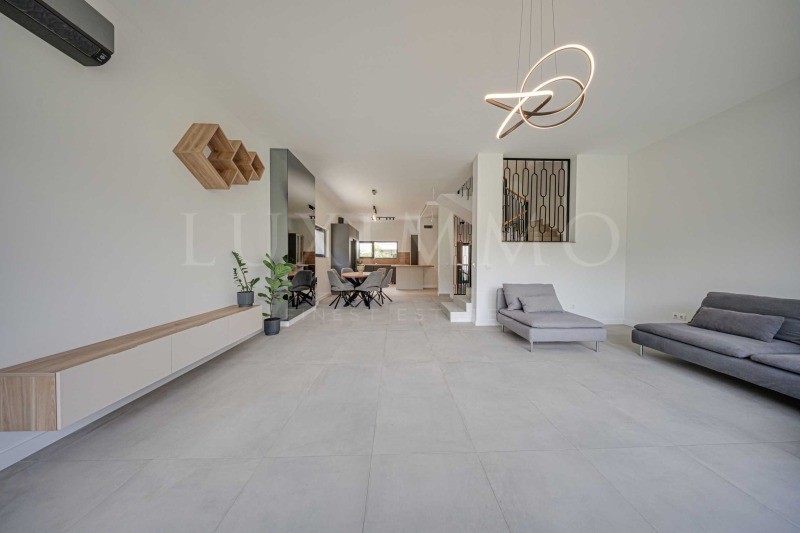 Zu verkaufen  Haus Sofia , Bojana , 401 qm | 97635630 - Bild [9]