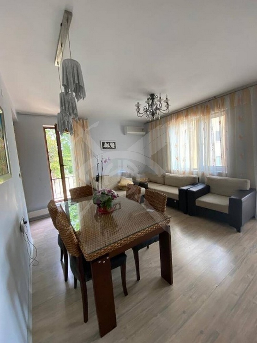Продава 3-СТАЕН, гр. Варна, м-т Горна Трака, снимка 2 - Апартаменти - 42964805